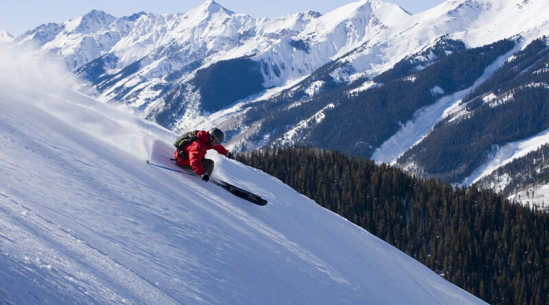 a skier skis on a piste in Aspen